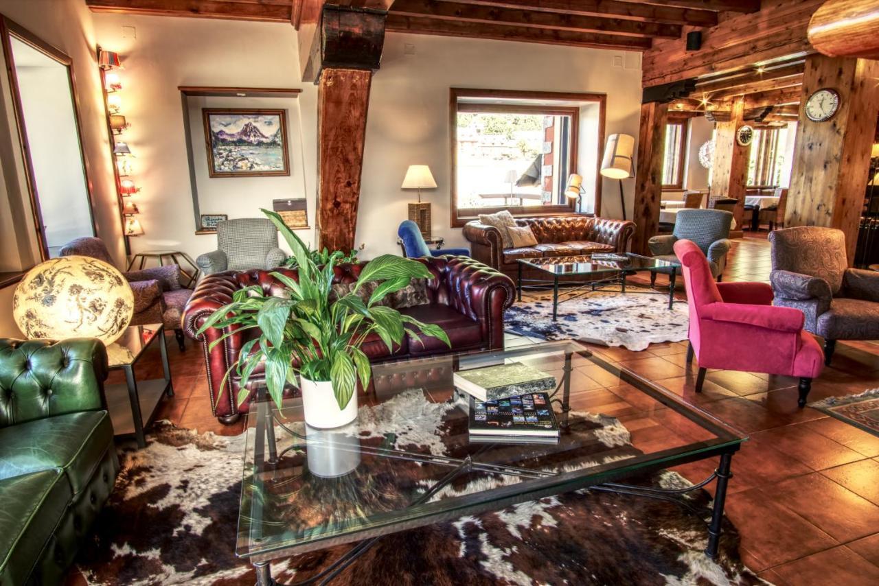 Mauberme Mountain Boutique Hotel Salardú Buitenkant foto